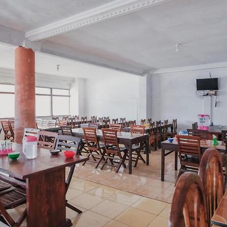 Reddoorz Syariah Near Kebun Raya Liwa Hotel Negarabatin Exterior foto