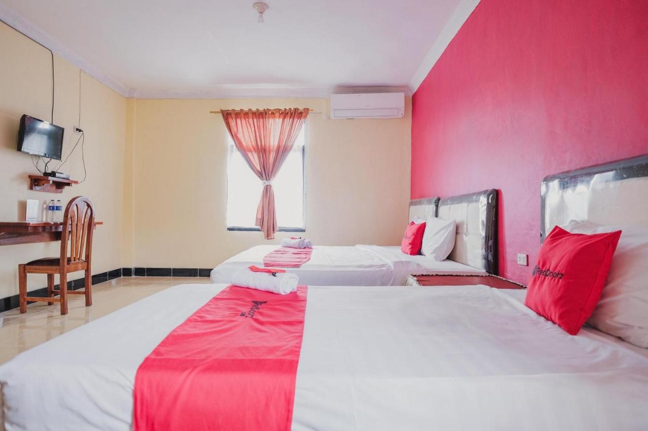 Reddoorz Syariah Near Kebun Raya Liwa Hotel Negarabatin Exterior foto